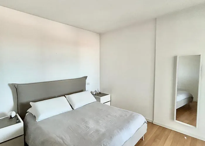 Eleven Centro Mare Apartment *